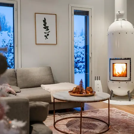 Pearl Of Arctic Circle *