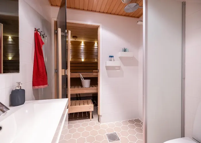 Pearl Of Arctic Circle *